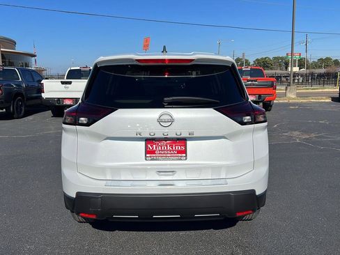 New 2026 Nissan Rogue SV w/ Cold Weather Package image 6