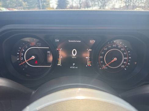 Certified 2024 Jeep Wrangler Sahara w/ Technology Group image 10