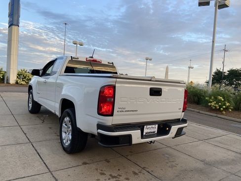 Used 2022 Chevrolet Colorado LT w/ Fleet Safety Package RWD image 9