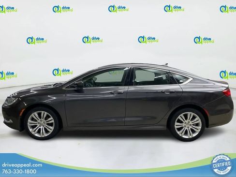 Used 2016 Chrysler 200 Limited w/ Convenience Group FWD image 9