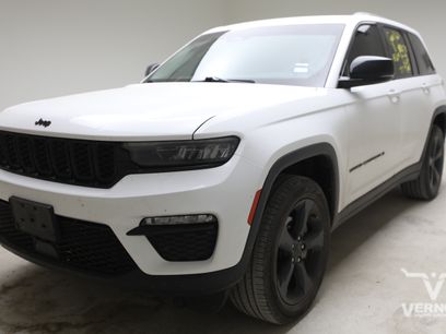 Used 2023 Jeep Grand Cherokee Limited w/ Black Appearance Package