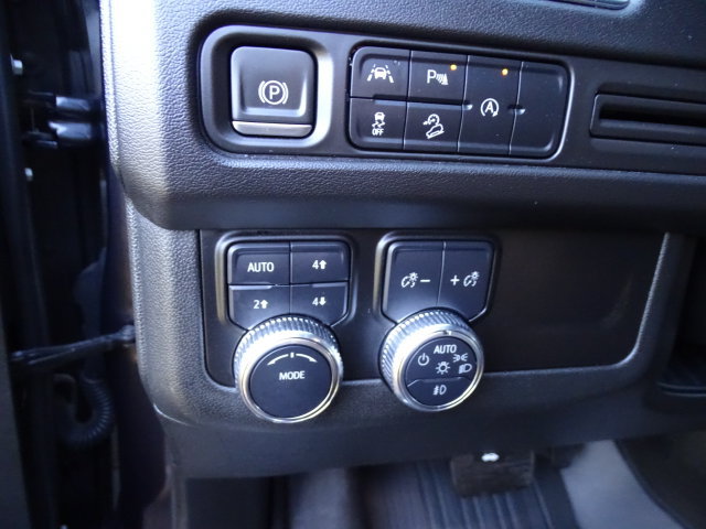 Used 2023 GMC Yukon XL AT4 w/ LPO, Floor Liner Package AWD/4WD image 12