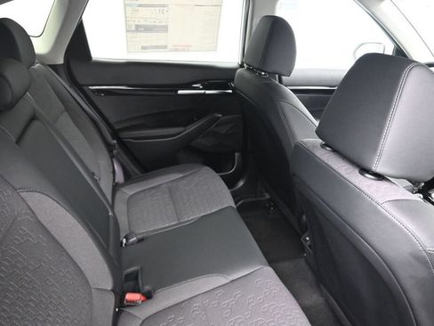 New 2026 Kia Seltos S FWD image 18