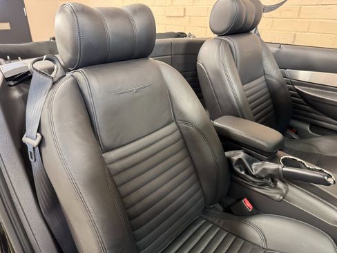 Used 2002 Ford Thunderbird image 29