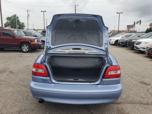 Used 2004 Volvo C70 HT image 10