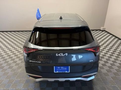 Used 2023 Kia Sportage LX AWD/4WD image 12