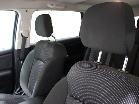 Used 2020 Dodge Journey SE FWD image 2