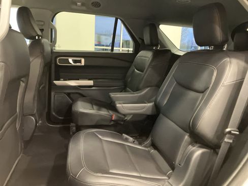 Used 2023 Ford Explorer XLT w/ Equipment Group 202A image 25
