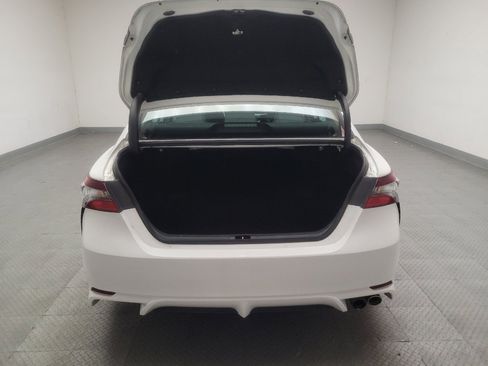 Used 2021 Toyota Camry SE image 29