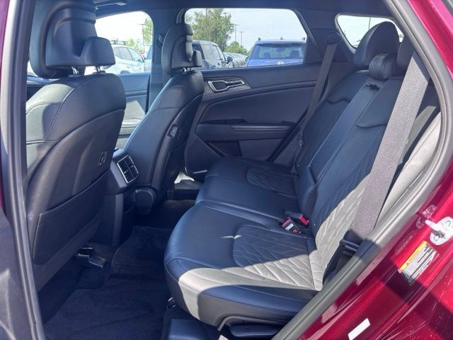 Used 2023 Kia Sportage X-Line w/ X-Line Premium Package AWD/4WD image 42