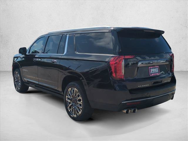 Used 2023 GMC Yukon XL Denali Ultimate AWD/4WD image 8