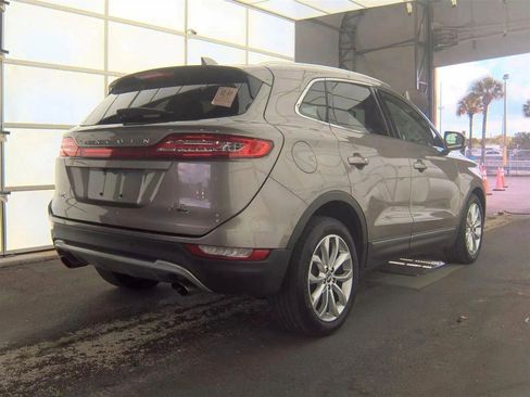 Used 2016 Lincoln MKC Select w/ Select Plus Package FWD image 5