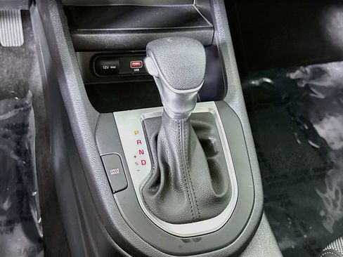 Certified 2024 Kia Forte LXS w/ LXS Technology Package FWD image 10