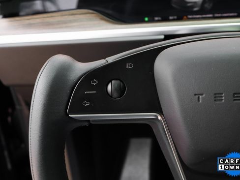 Used 2023 Tesla Model X image 19