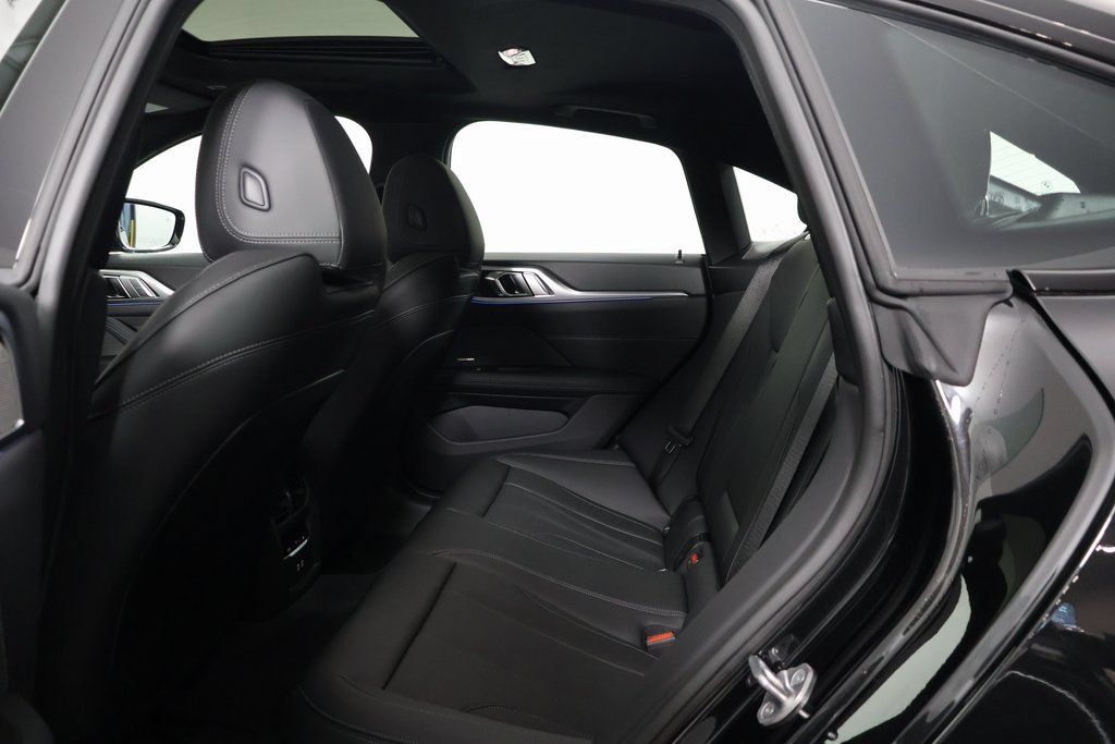 New 2026 BMW i4 eDrive40 w/ M Sport Package RWD image 6