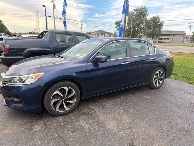 Used 2017 Honda Accord EX image 3