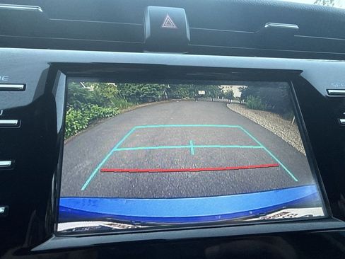 Used 2019 Toyota Camry LE FWD image 33