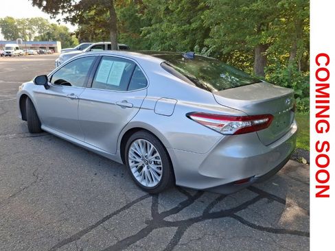 Used 2018 Toyota Camry XLE w/ Audio Package FWD image 6