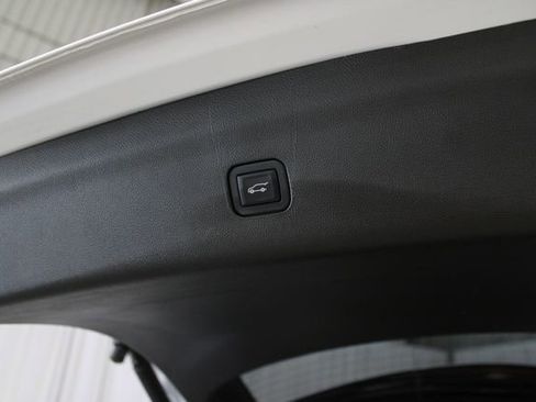 Used 2022 Buick Enclave Premium w/ Experience Buick Package AWD/4WD image 36