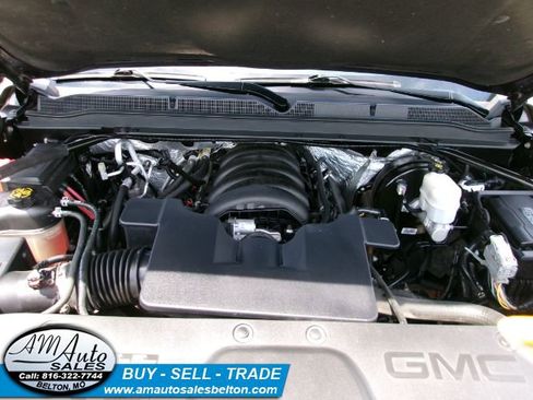 Used 2018 GMC Yukon SLT AWD/4WD image 29