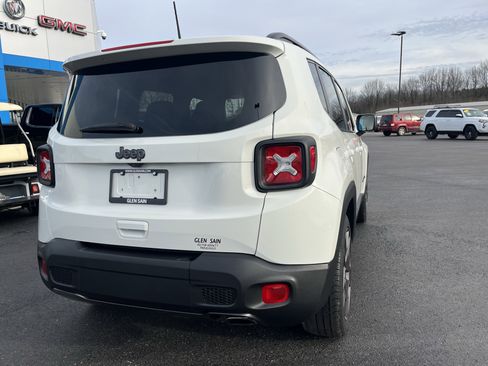 Used 2021 Jeep Renegade Latitude image 6