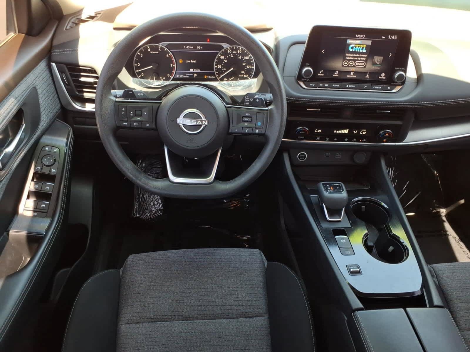 Used 2023 Nissan Rogue SV FWD image 28