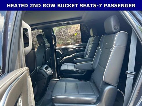 Used 2023 Cadillac Escalade Premium Luxury AWD/4WD image 7