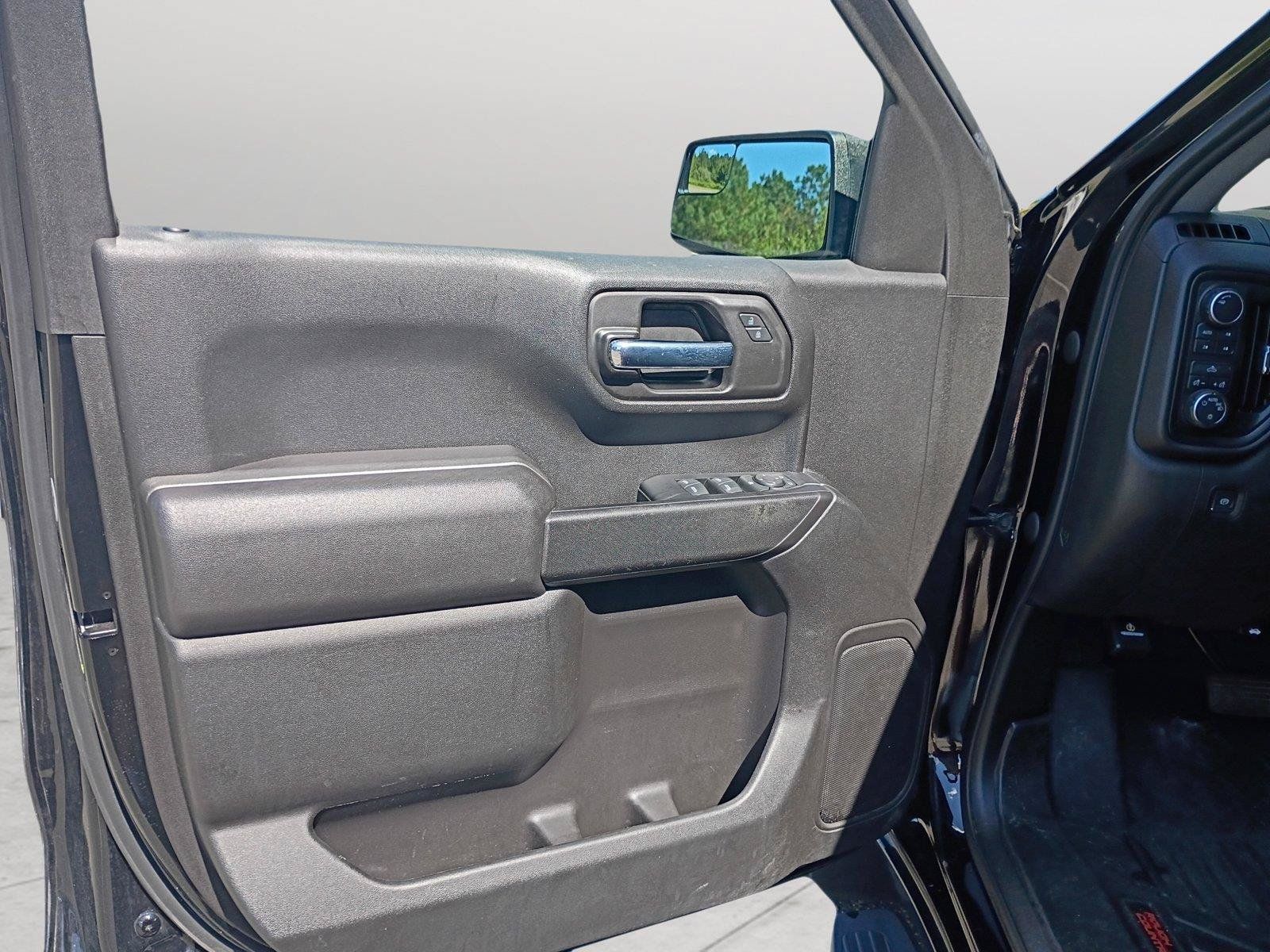 Used 2022 Chevrolet Silverado 1500 Custom Trail Boss AWD/4WD image 9