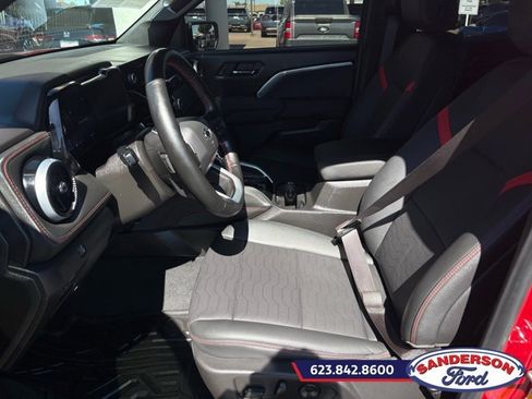 Used 2025 Chevrolet Colorado Z71 w/ Z71 Convenience Package 2 AWD/4WD image 15