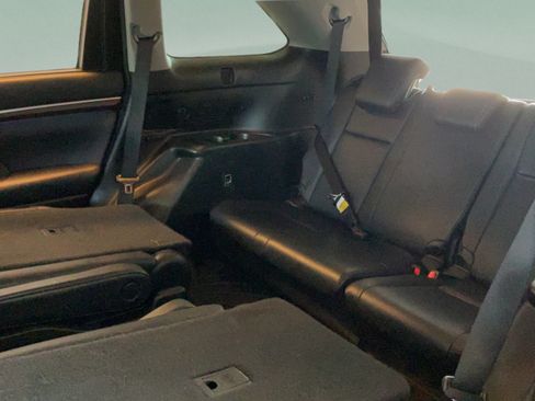 Used 2016 Toyota Highlander Limited FWD image 37