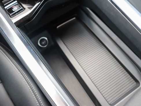 Used 2024 Audi Q8 e-tron Premium AWD/4WD image 21