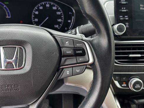 Certified 2019 Honda Accord Touring image 11
