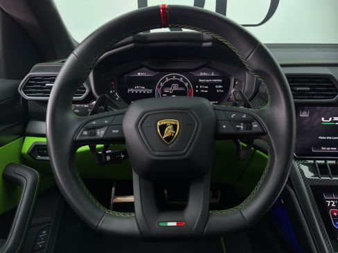 Used 2024 Lamborghini Urus S AWD/4WD image 21
