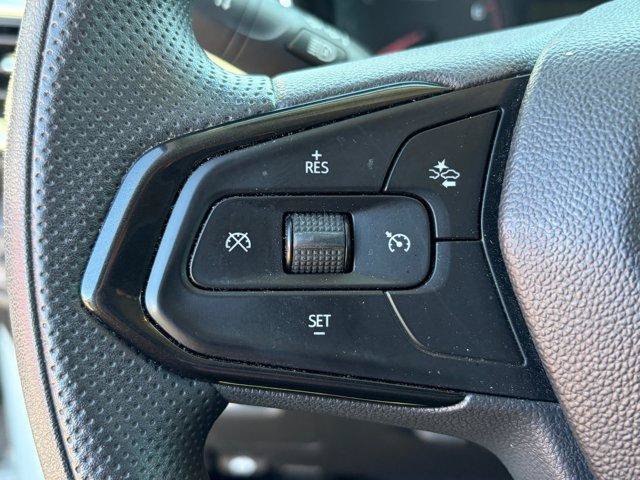 Used 2022 Chevrolet TrailBlazer LT w/ Confidence II Package FWD image 11