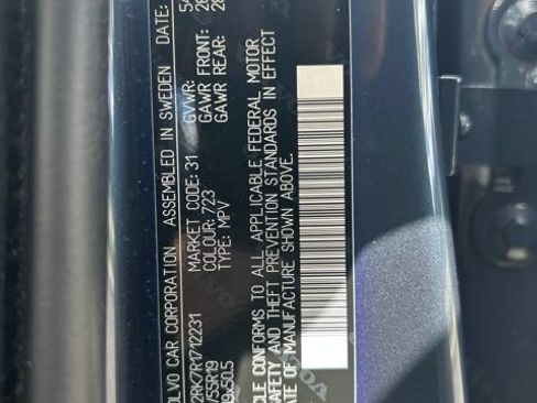 Certified 2024 Volvo XC60 B5 Core w/ Protection Package Premier AWD/4WD image 29