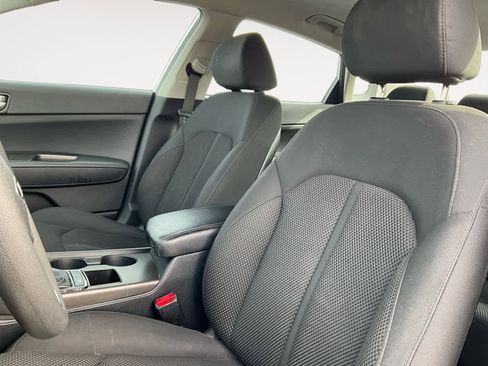 Used 2020 Kia Optima LX image 10