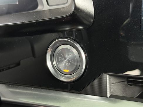 Used 2024 Chevrolet Corvette Stingray Preferred Cpe w/ 2LT image 13