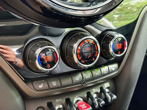 Certified 2024 MINI Cooper Countryman S w/ Premium Package FWD image 16