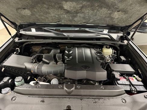 Used 2022 Toyota 4Runner TRD Sport image 38