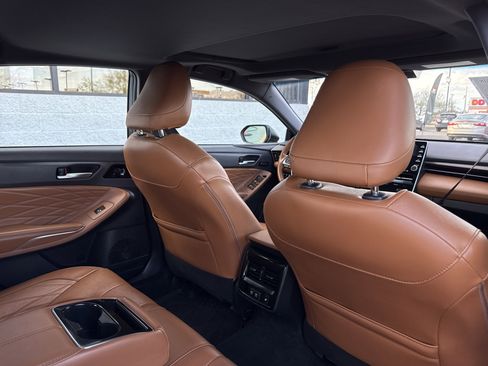 Used 2019 Toyota Avalon Limited w/ All Weather Liner Package image 50