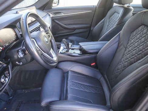 Certified 2023 BMW 530e w/ Convenience Package RWD image 14