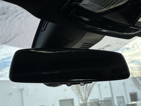 Certified 2024 BMW 330i Sedan image 27