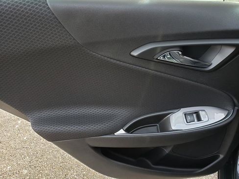 Used 2016 Chevrolet Malibu LT image 11