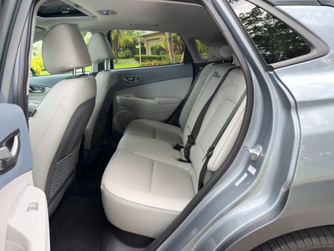 Used 2021 Hyundai Kona Ultimate w/ Cargo Package FWD image 29