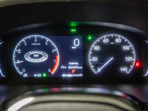 Certified 2025 Honda Pilot TrailSport image 49