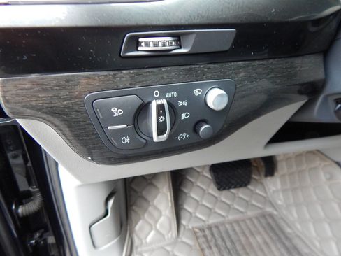 Used 2017 Audi Q7 3.0T Prestige image 19