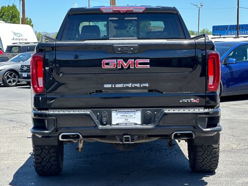 Used 2022 GMC Sierra 1500 AT4 w/ AT4 Premium Package AWD/4WD image 5