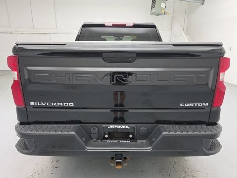 Certified 2021 Chevrolet Silverado 1500 Custom AWD/4WD image 10