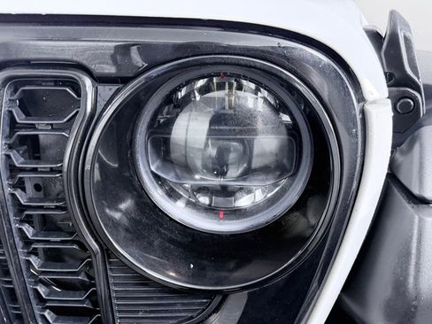 Used 2024 Jeep Wrangler Willys image 26