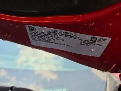 Used 2025 Chevrolet Equinox LT FWD image 12